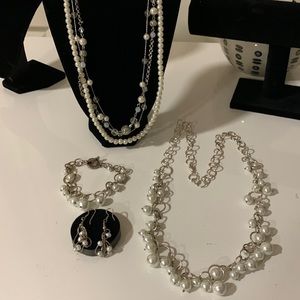 Faux pearl ,silver tone! 2 necklace’s,bracelet and earrings